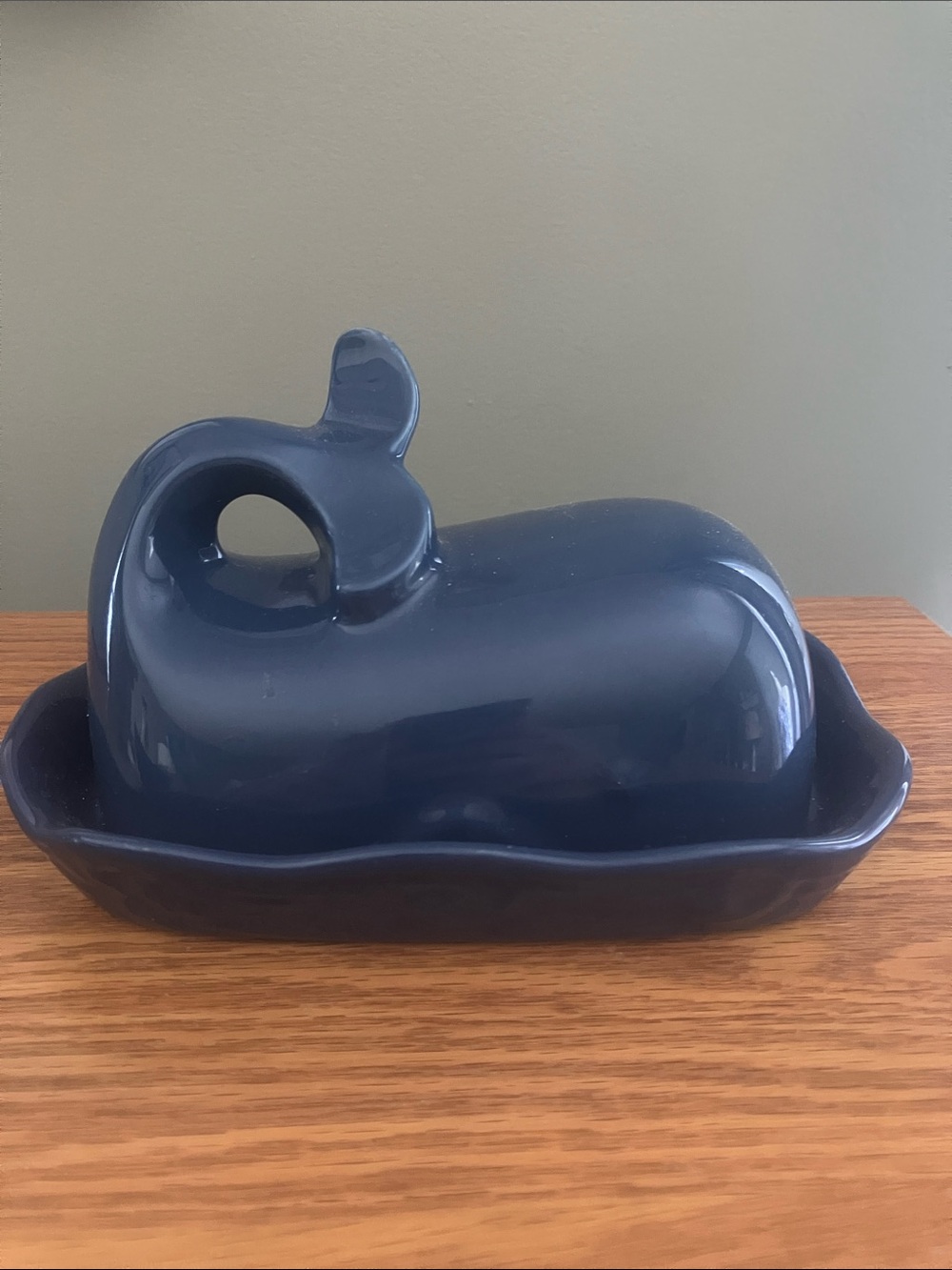 Whale shaped butter dish 2 pc blue ceramic EUC